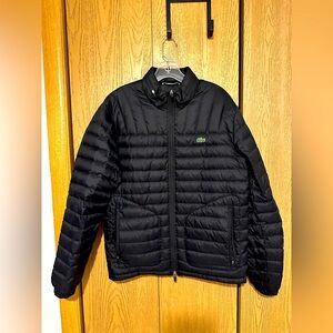 Rarely Worn Lacoste Men’s/Unisex Light Puffer Jacket in Black Size M
